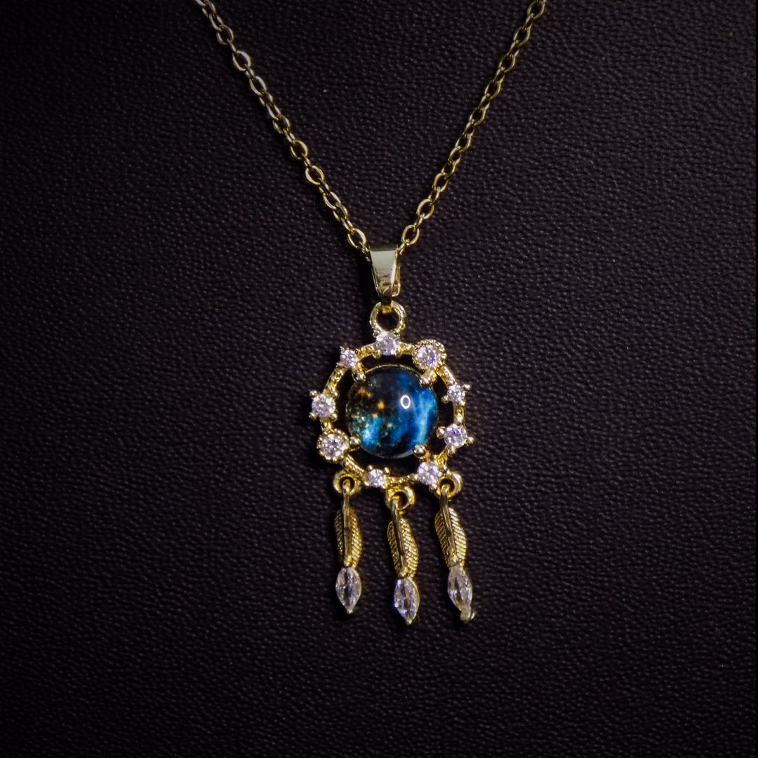 Elegant Blue Stone Pendant Necklace
