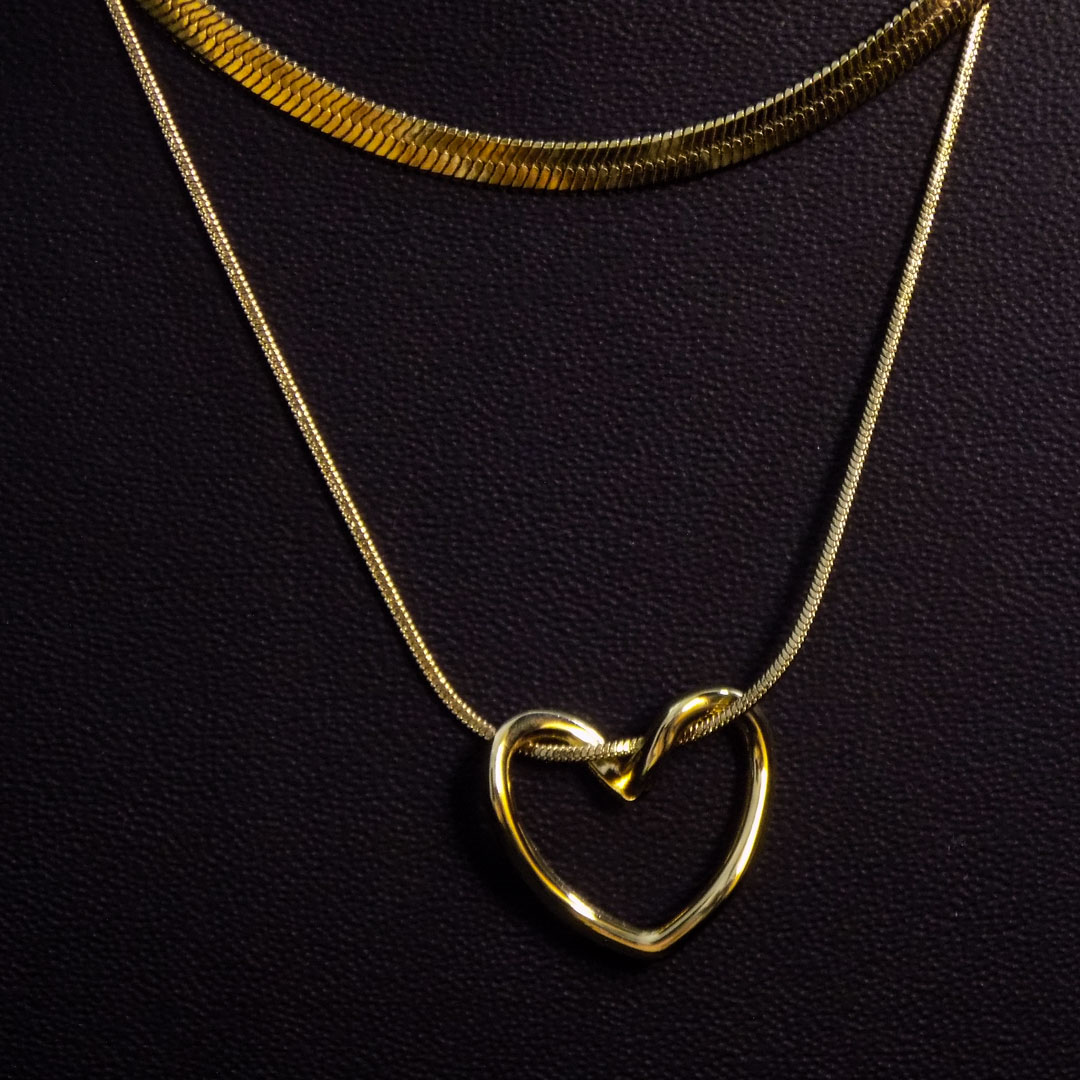 Elegant Gold Necklace Set