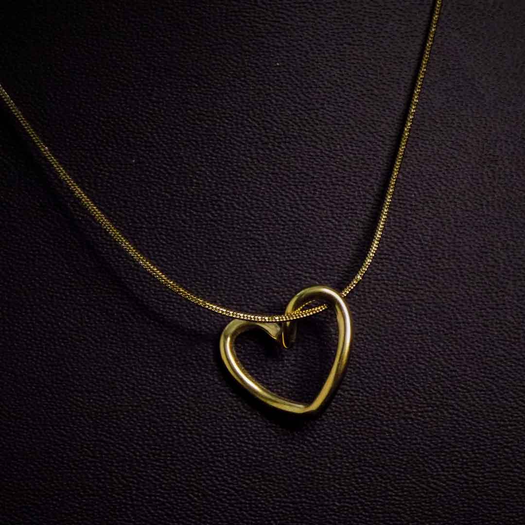 Gold Heart Pendant Necklace