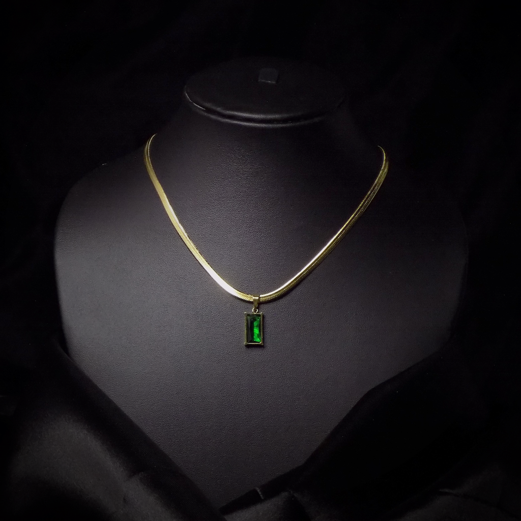 Emerald Pendant snake chain Necklace