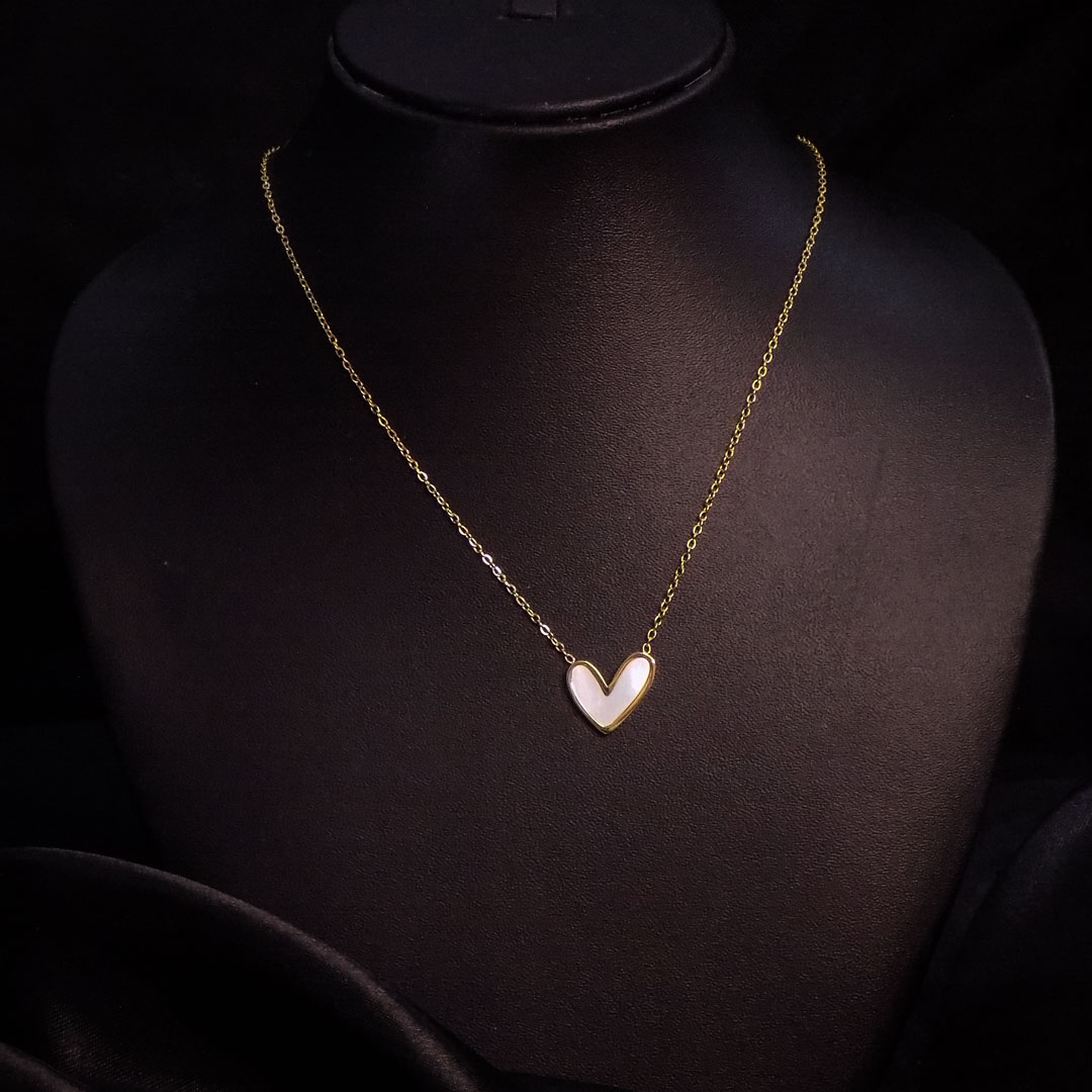 Gold Heart Pendant Necklace