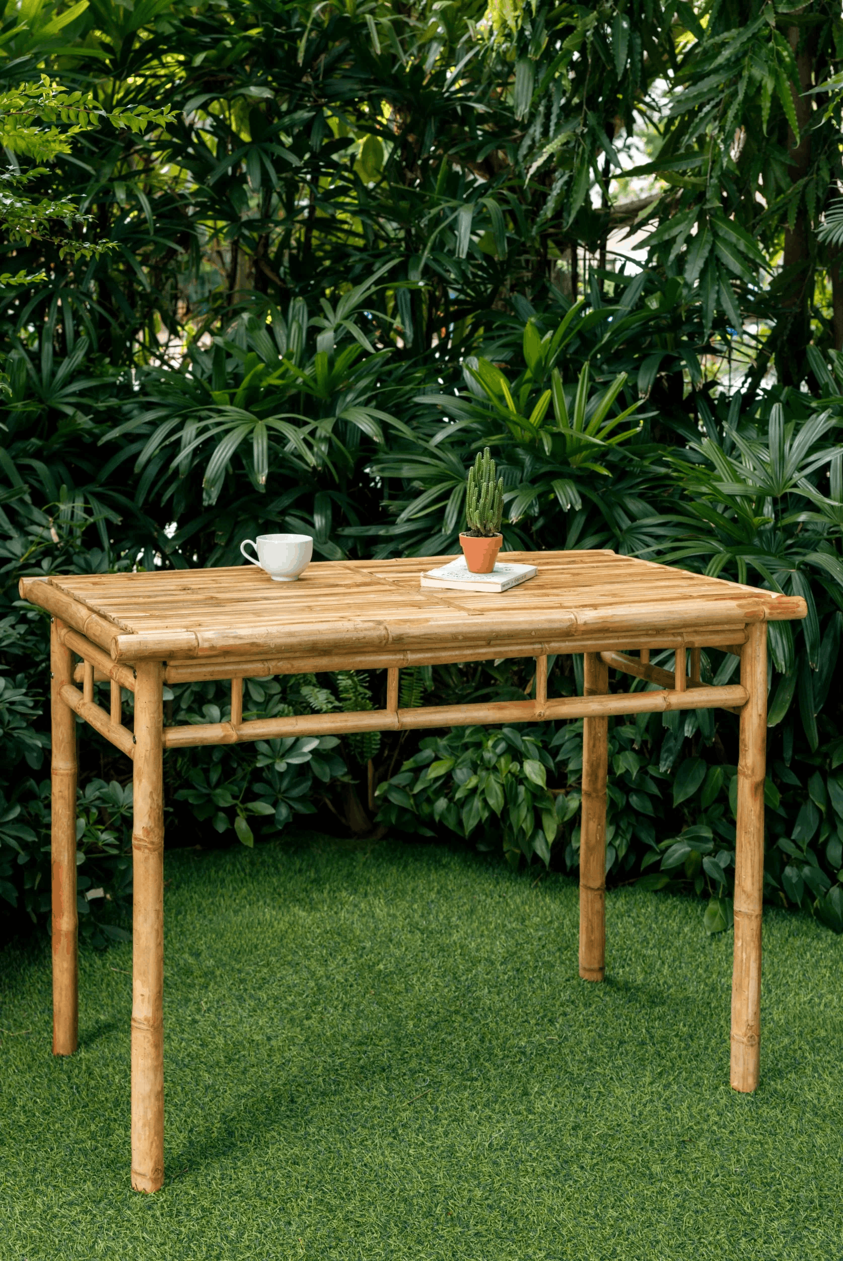 Mesa rectangular de bambú - Girona