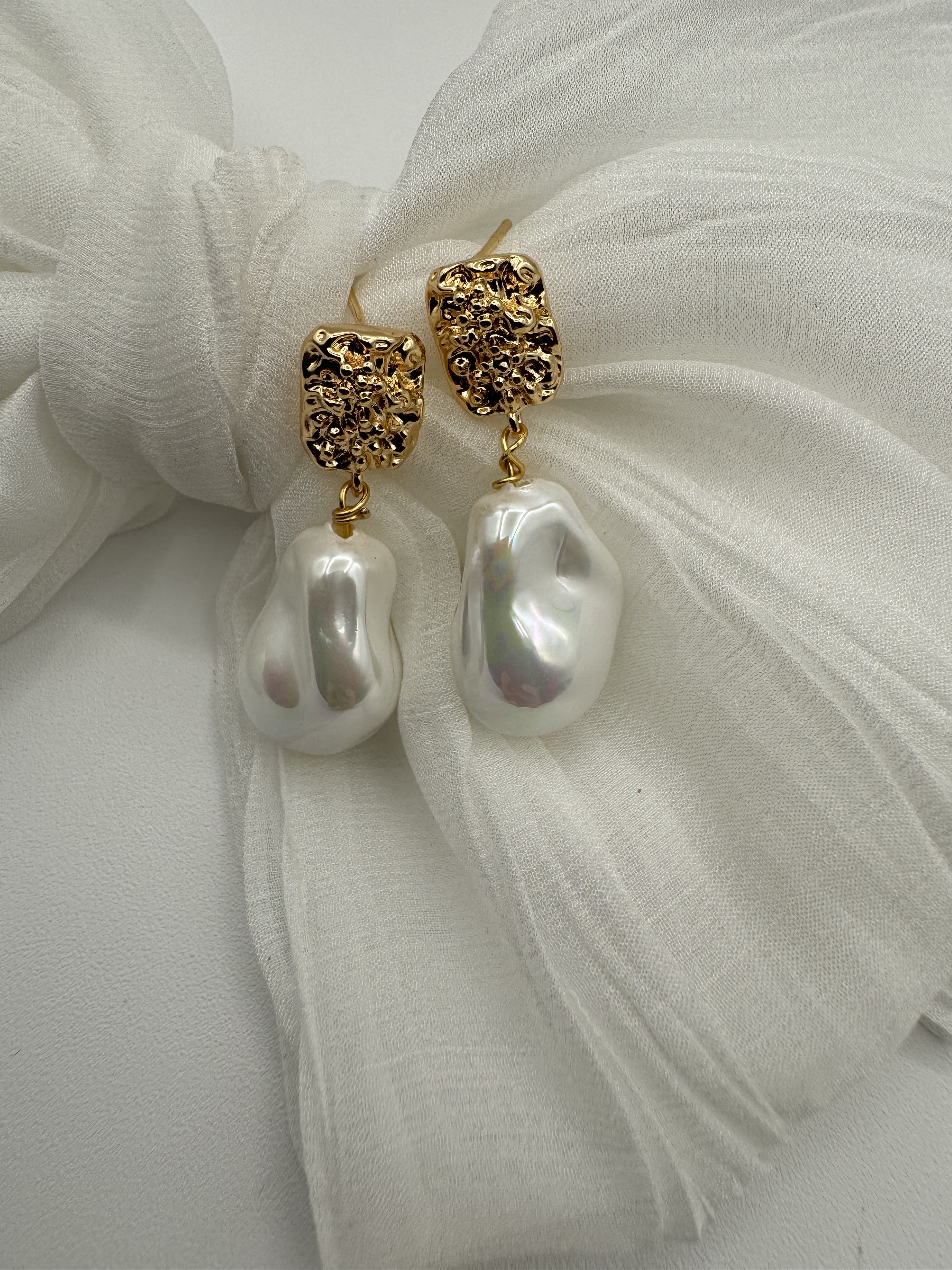 Baroque Pearl Drop Earrings