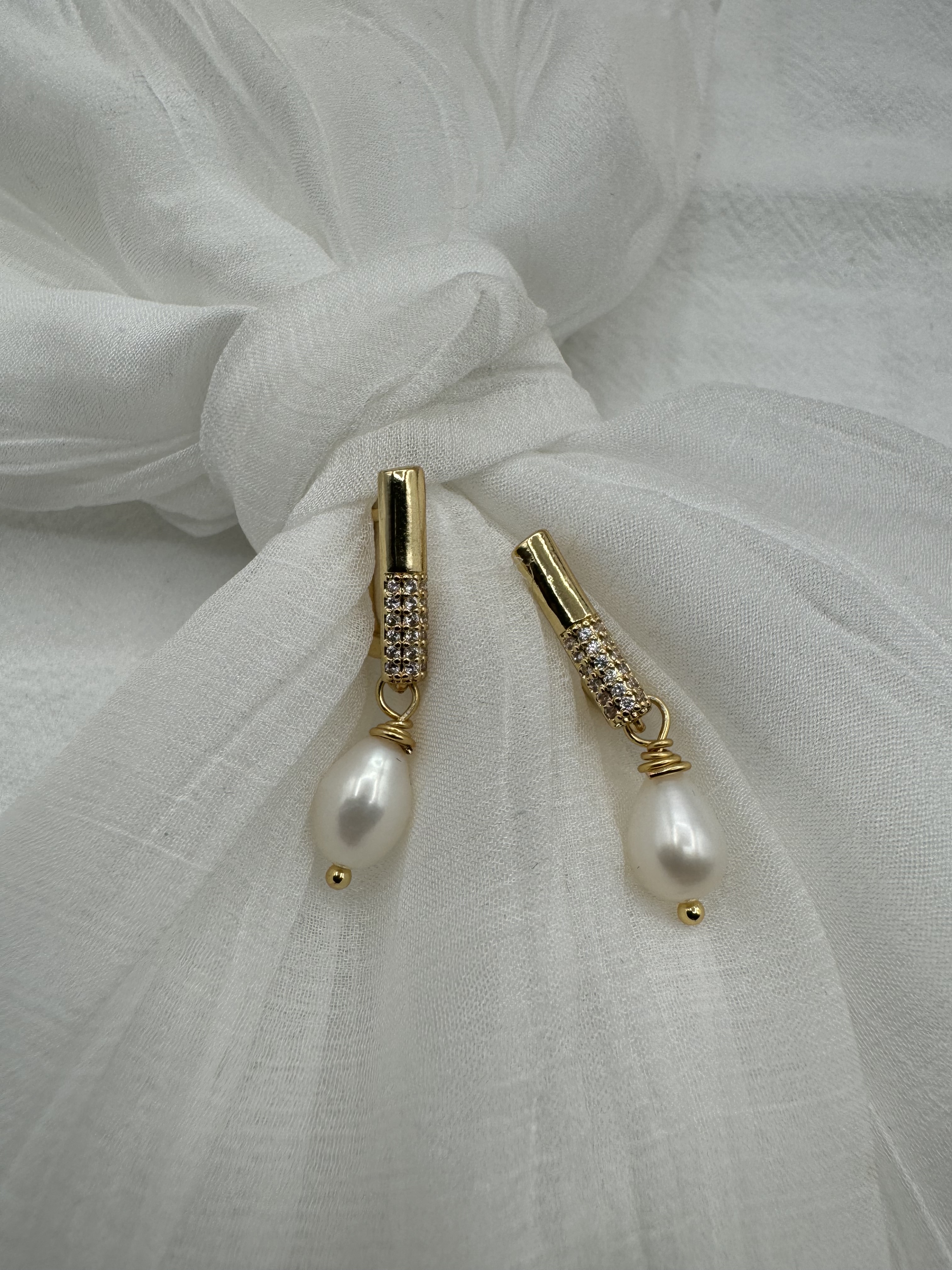 Elegant Pearl Drop Earrings
