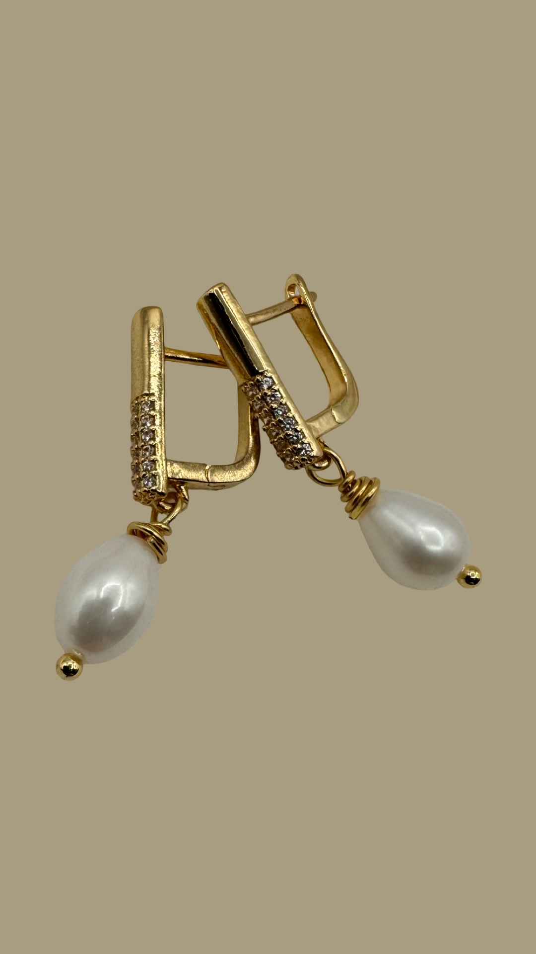 Elegant Pearl Drop Earrings
