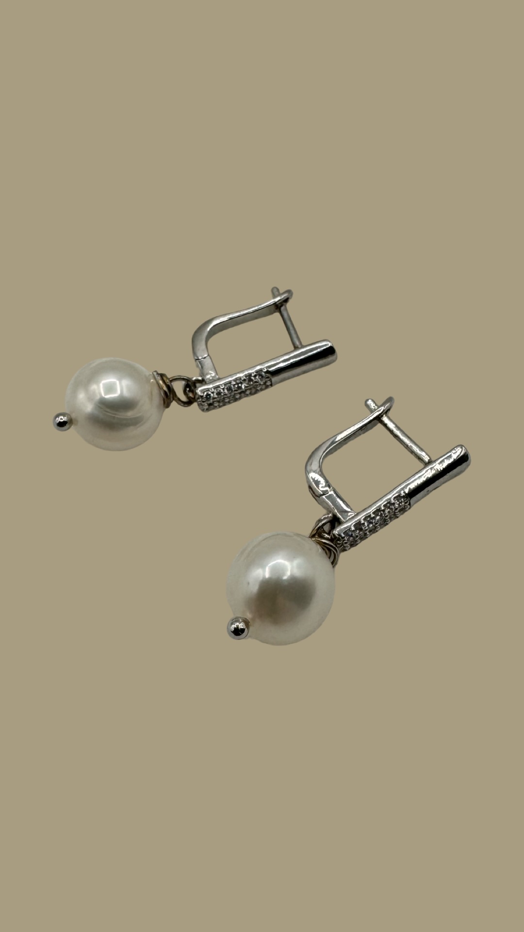 Elegant Pearl Drop Earrings