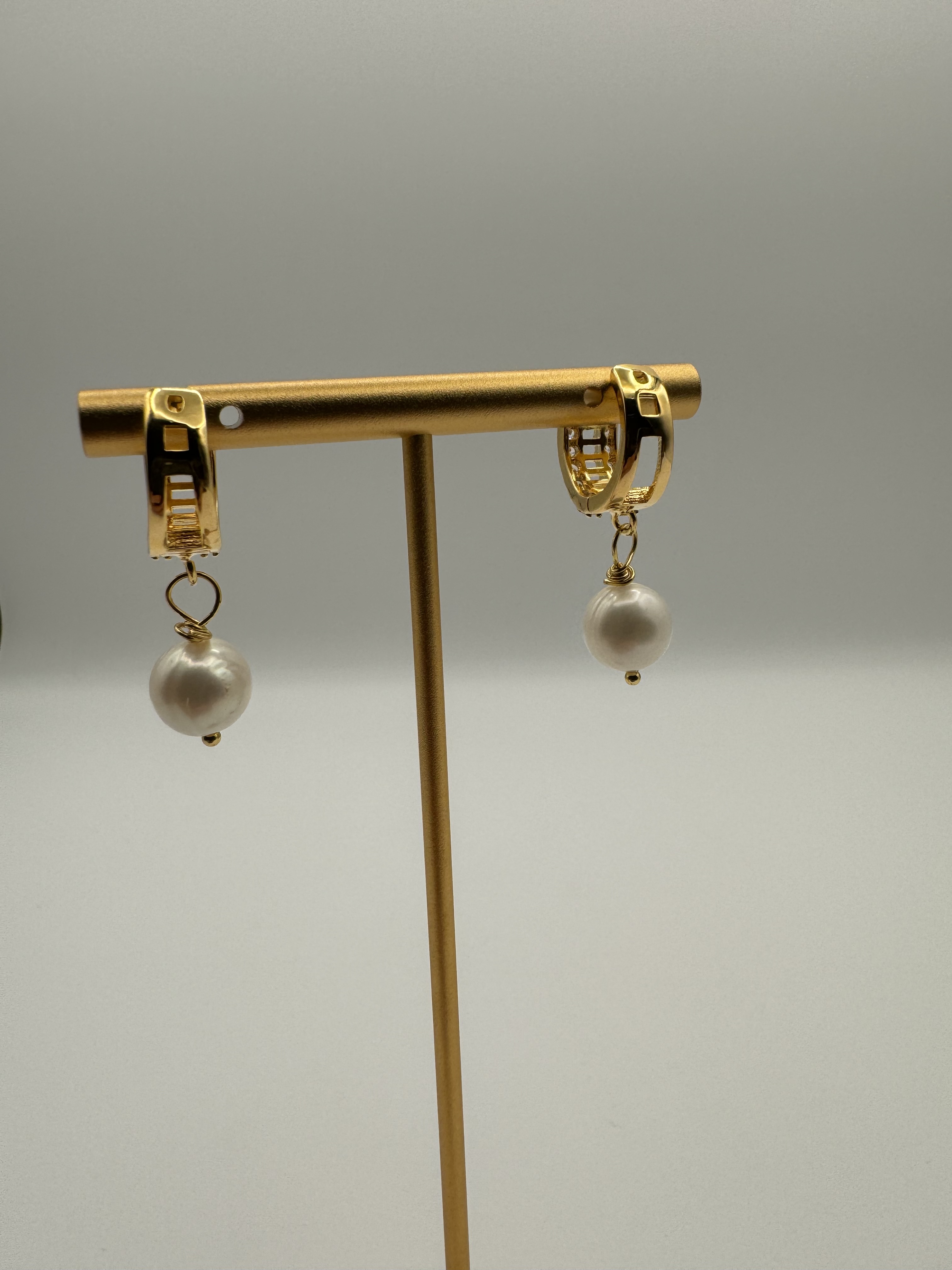 Elegant Pearl Drop Earrings