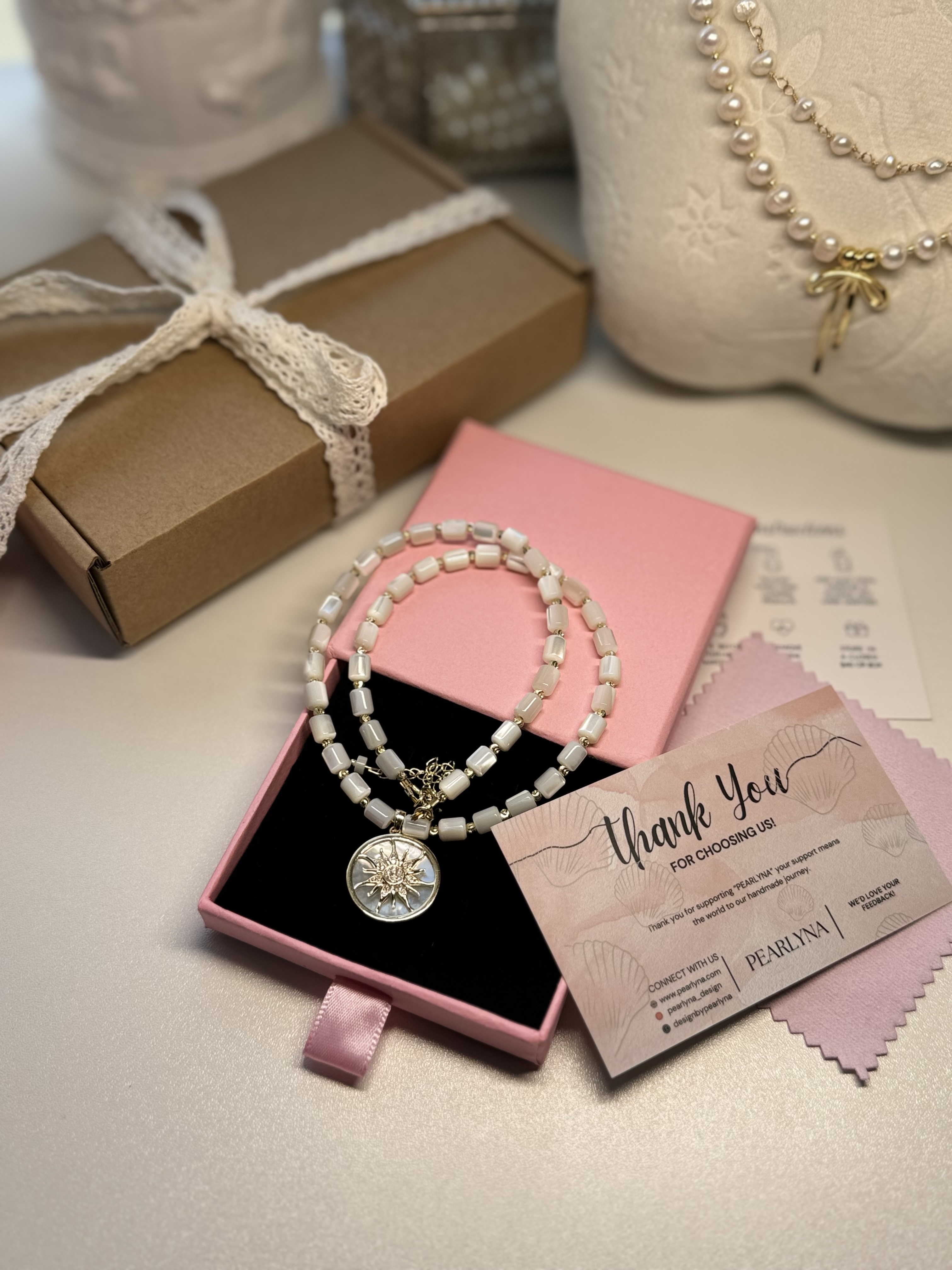 Elegant White Mother of pearl Beaded Necklace