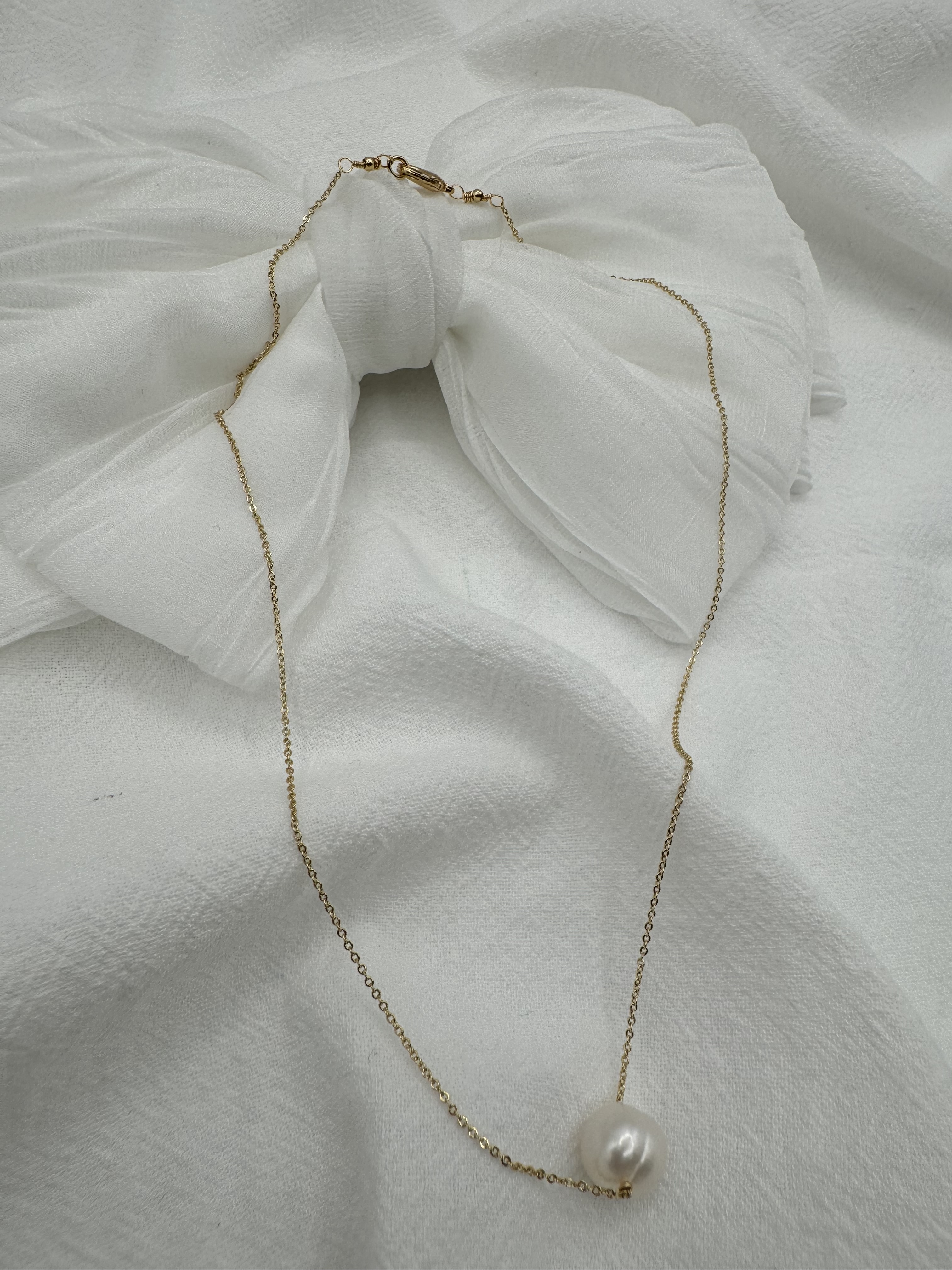 Elegant Pearl Pendant Necklace,gold filled