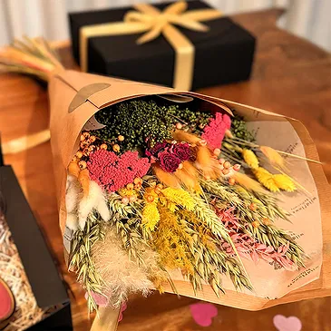 Romantic Giftset: Candle and Flower