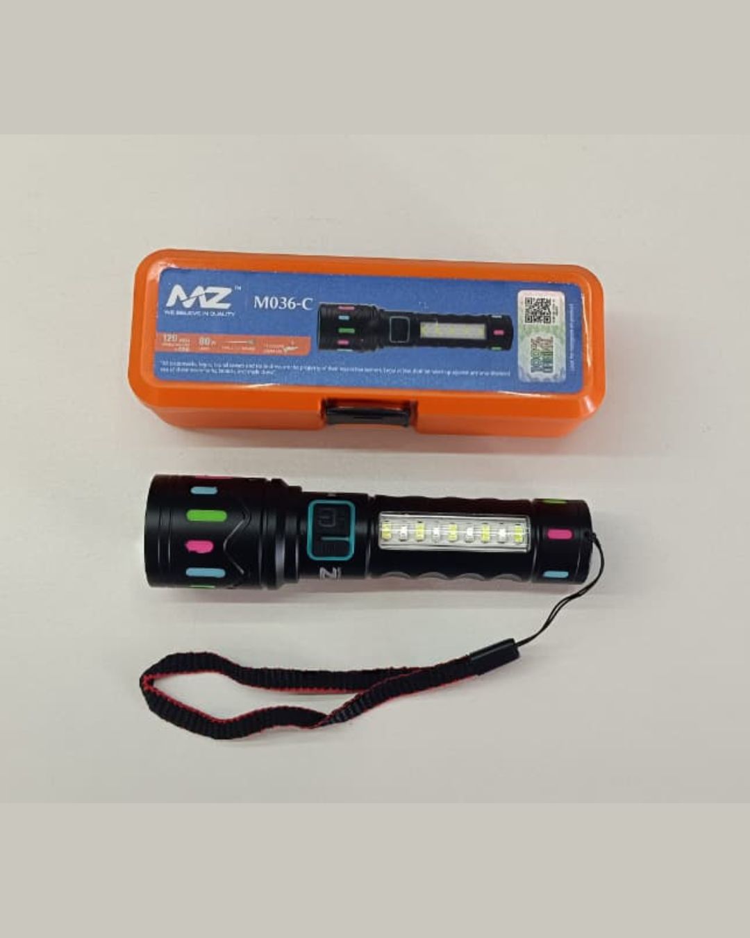 MZ M036-C LED Flashlight