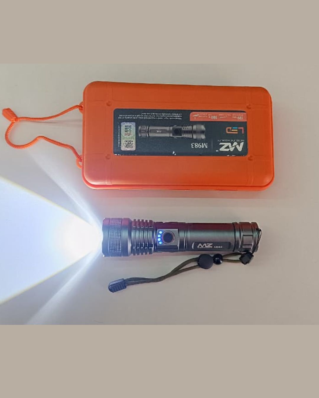 High-Power LED Flashlight MZ M983
