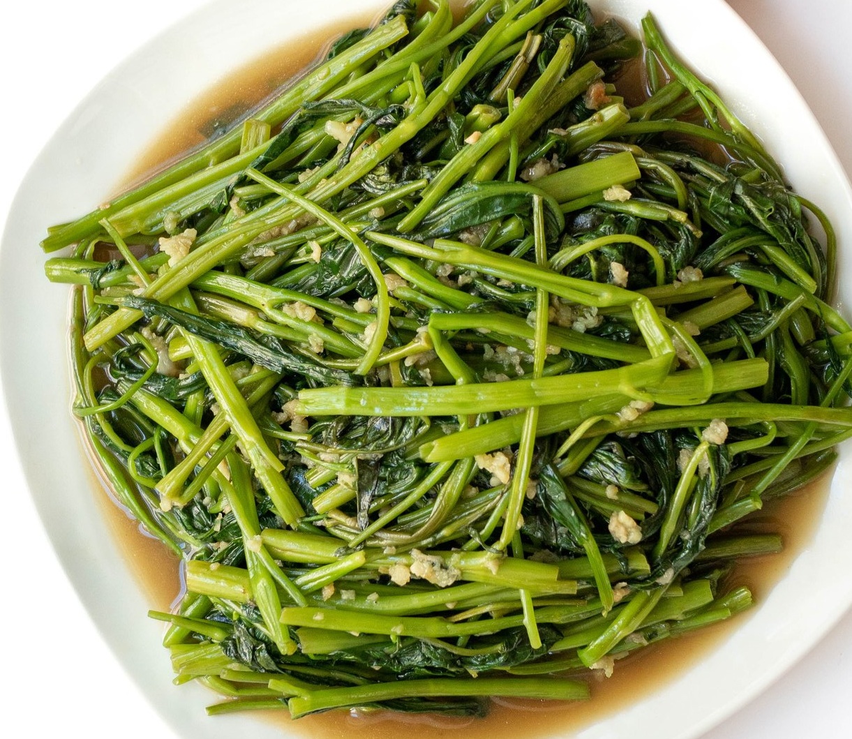Fried Garlic KangKong ( Stir Fried Water Spinach) 炒空心菜	