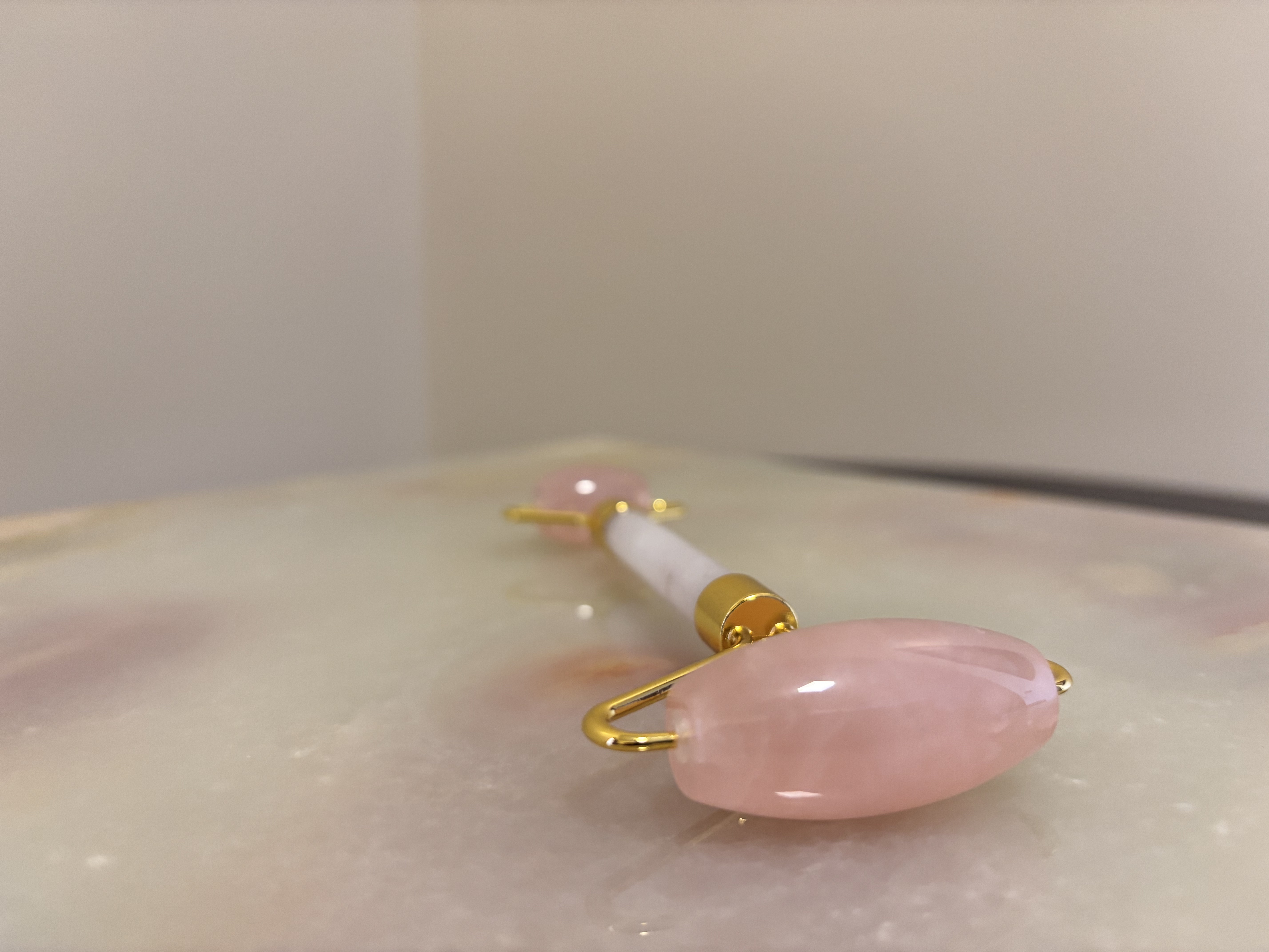 Rolo Facial de Quartzo Rosa