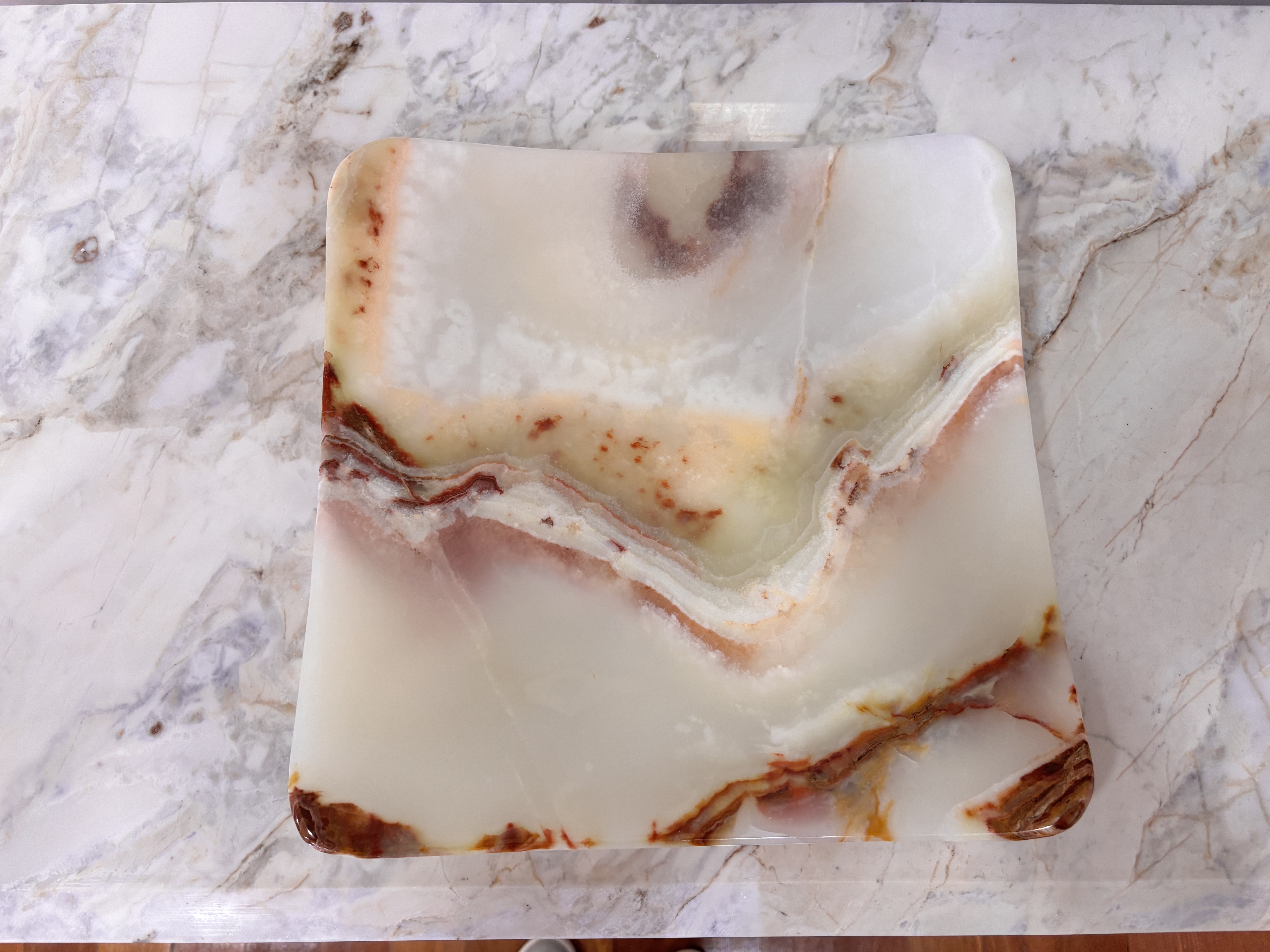 Travessa de ônix decorativa