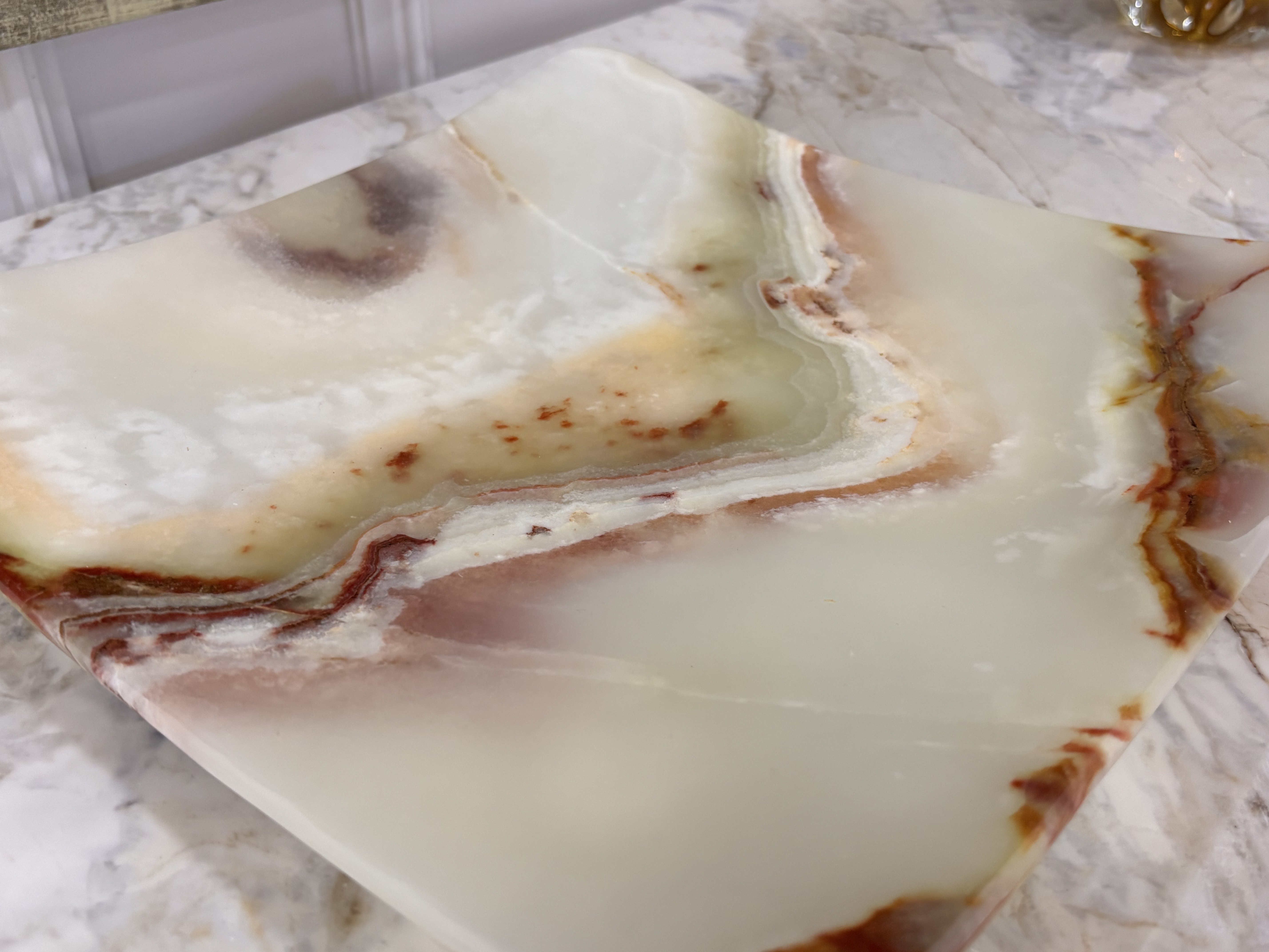 Travessa de ônix decorativa