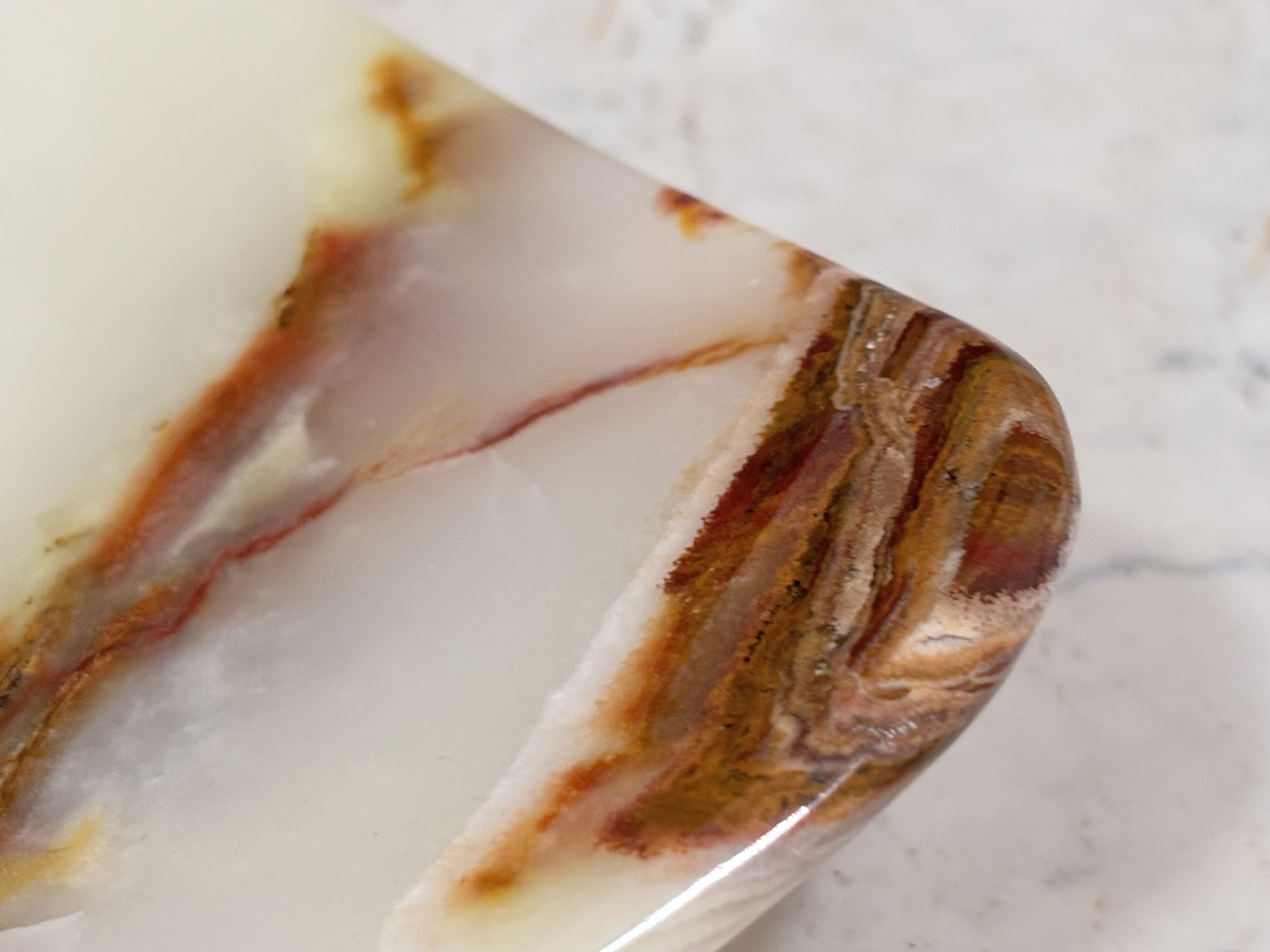 Travessa de ônix decorativa