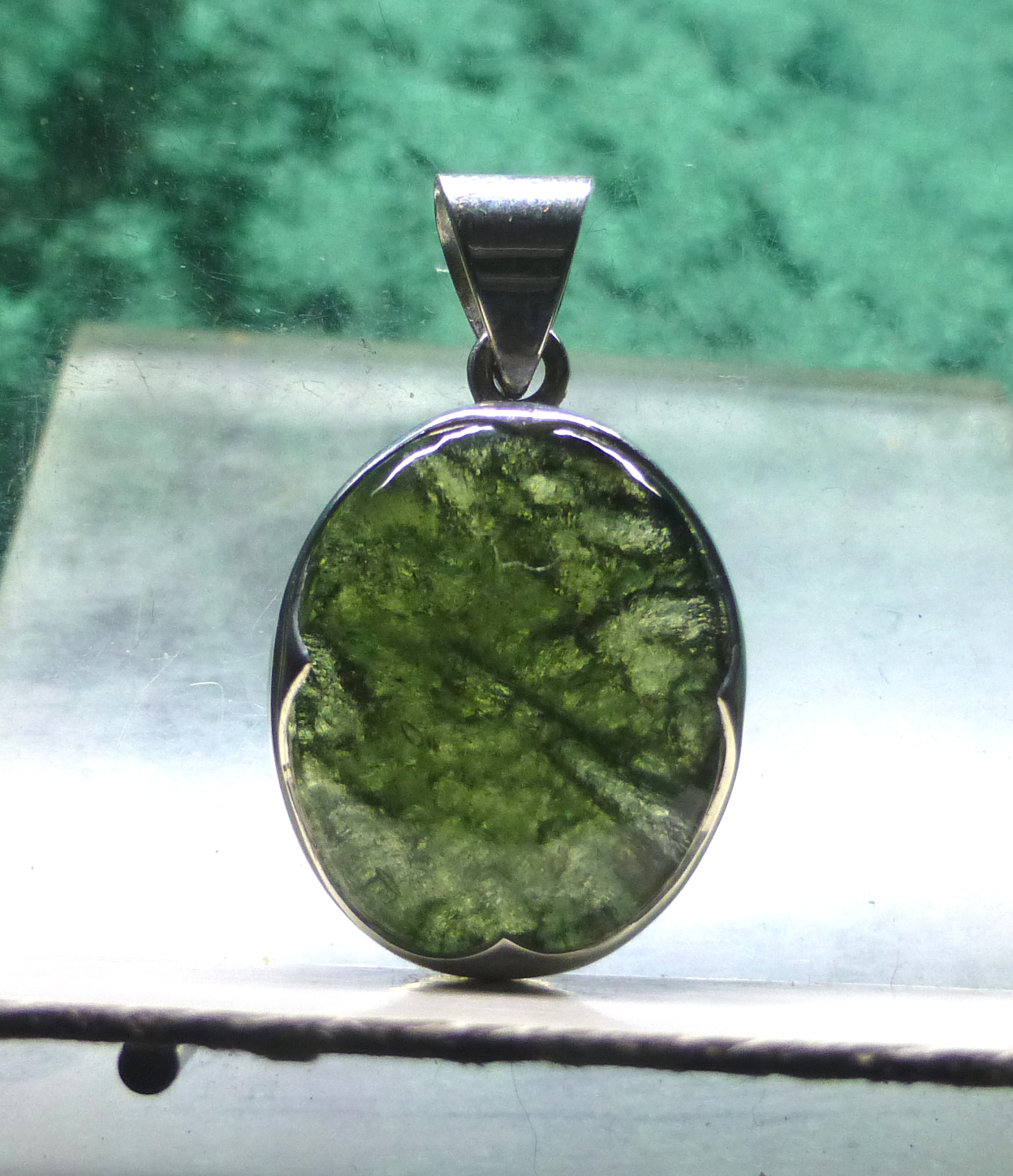 Moldavit Anhänger Cabochon
