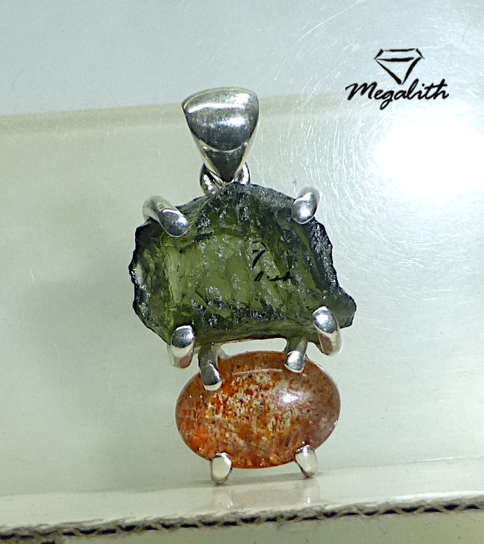 (Ak015) Moldavit Sonnenstein Anhänger 