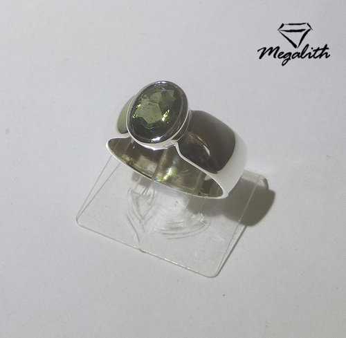 Moldavit Ring facettiert