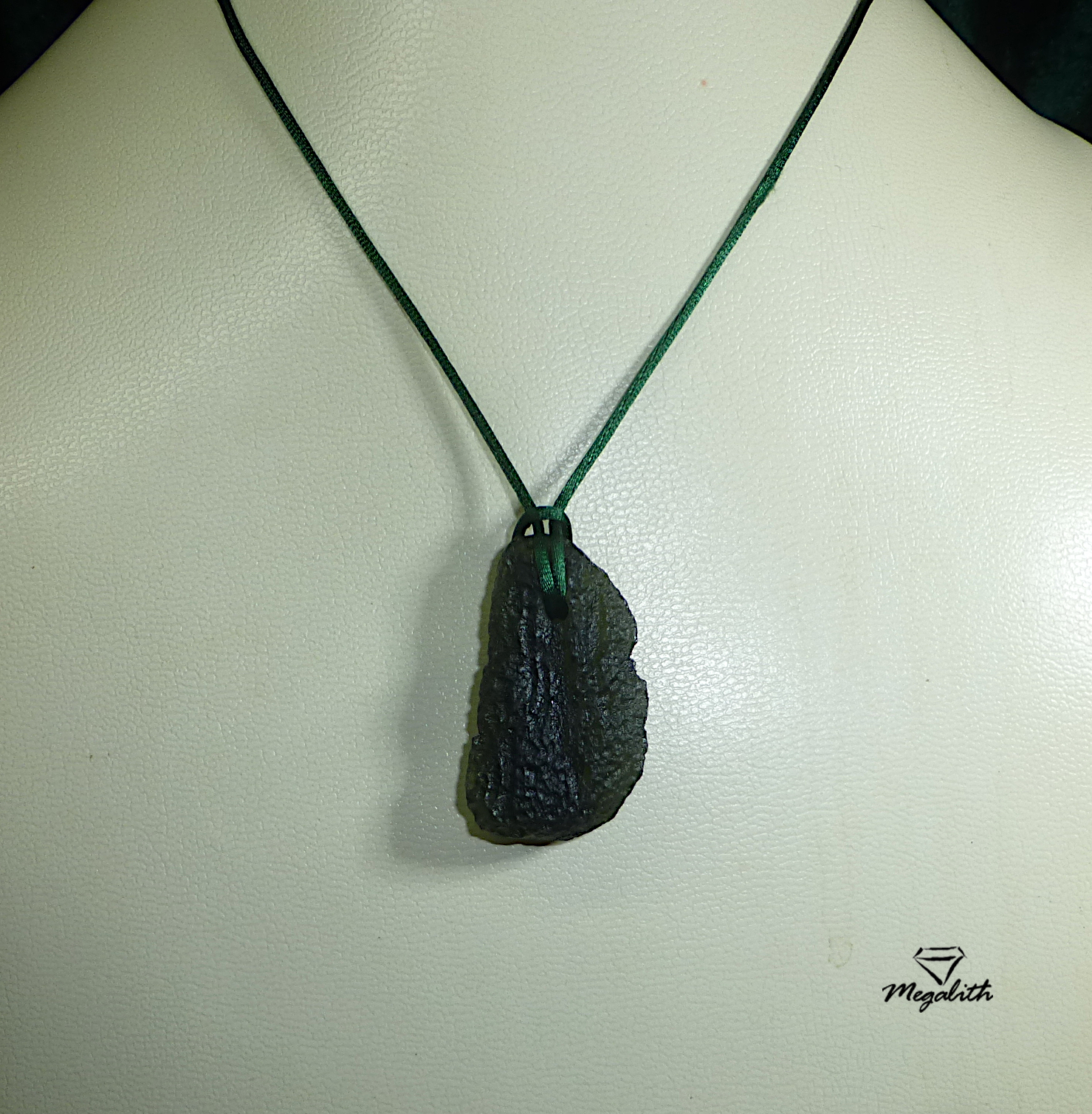 (GB516) Moldavit gebohrt