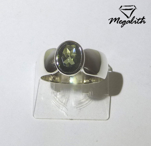 Moldavit Ring facettiert