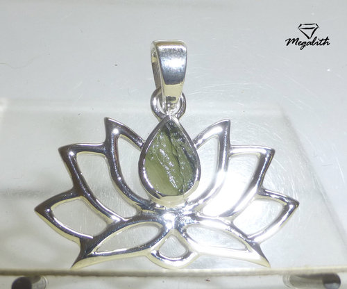 Moldavit Anhänger Lotus