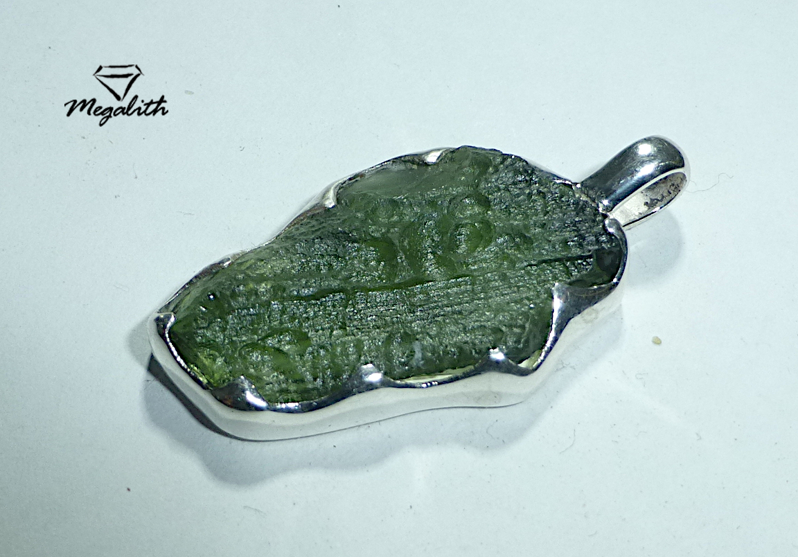 Moldavit Anhänger Rohstein (A812)