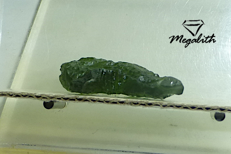 (AAR098) Moldavit Rohstein 