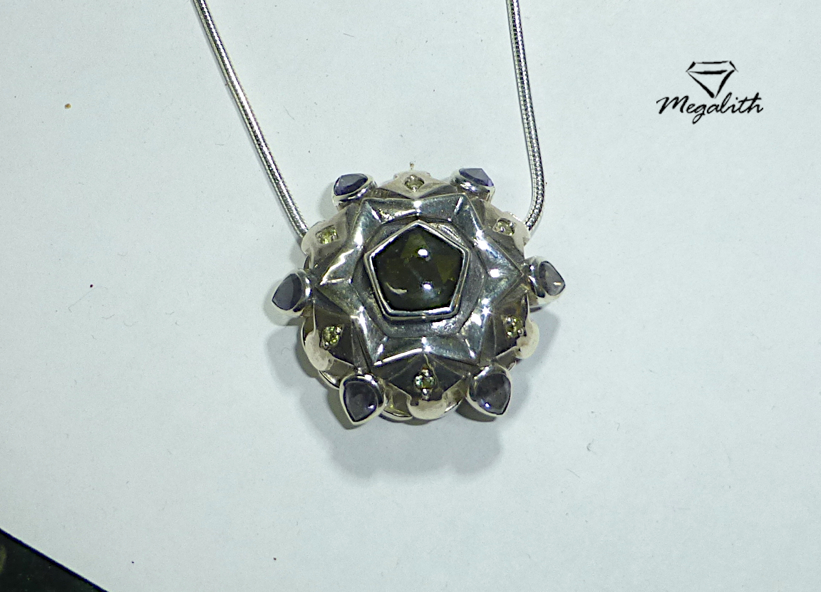 Moldavit Anhänger Mandala