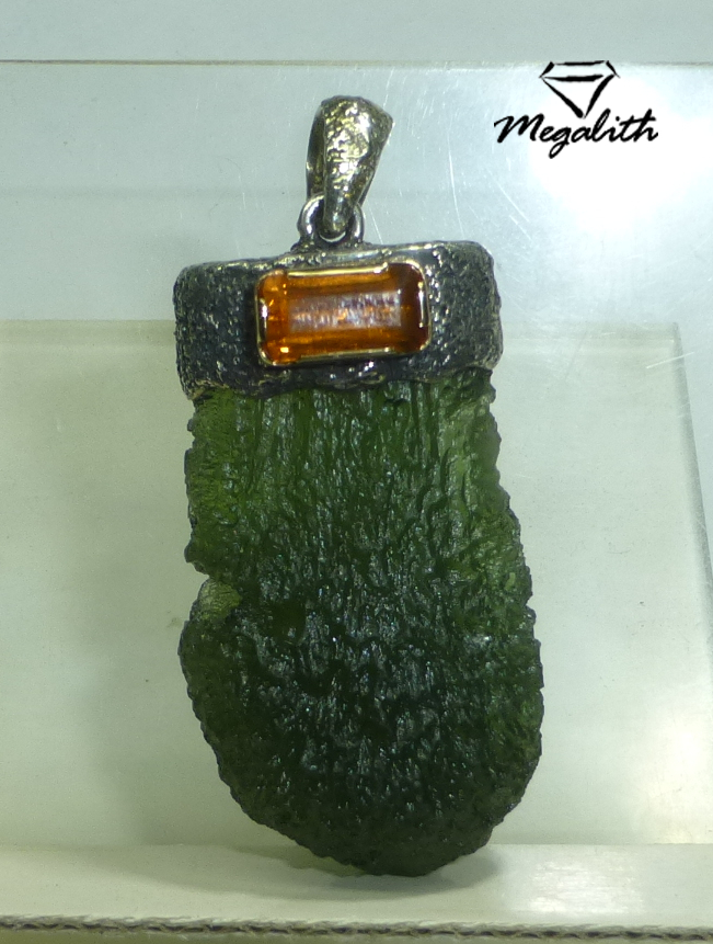 (E006) Moldavit Anhänger Tropfen