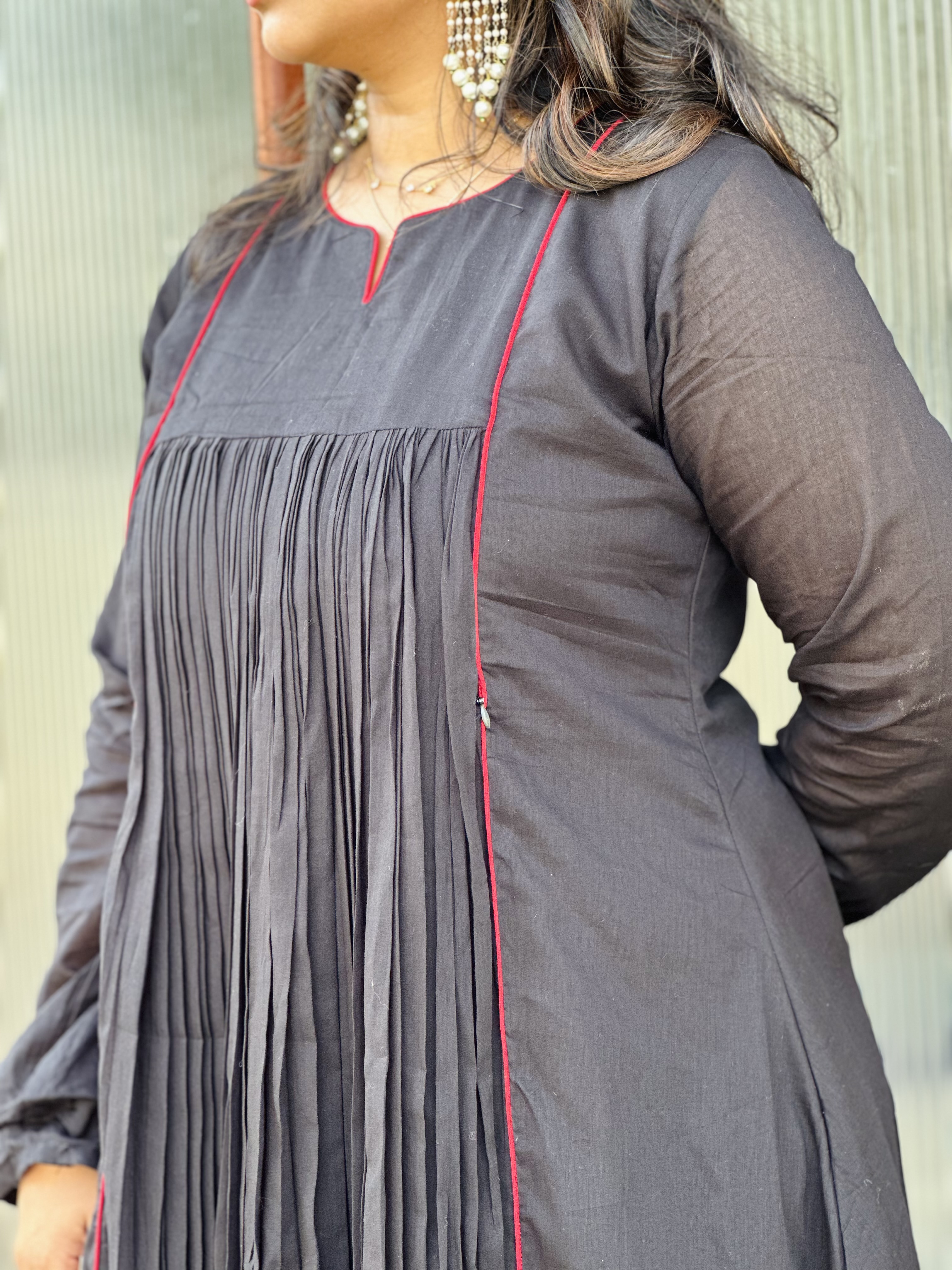 Elegant Black Pleated Dress