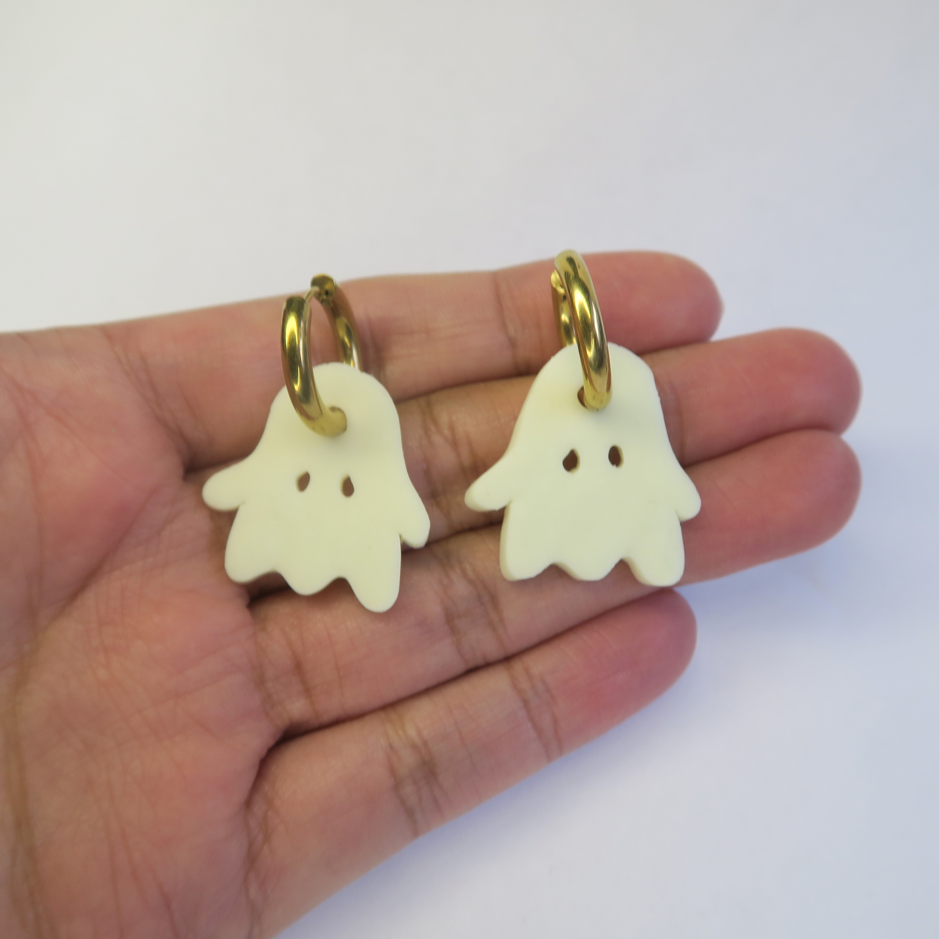 plain ghost