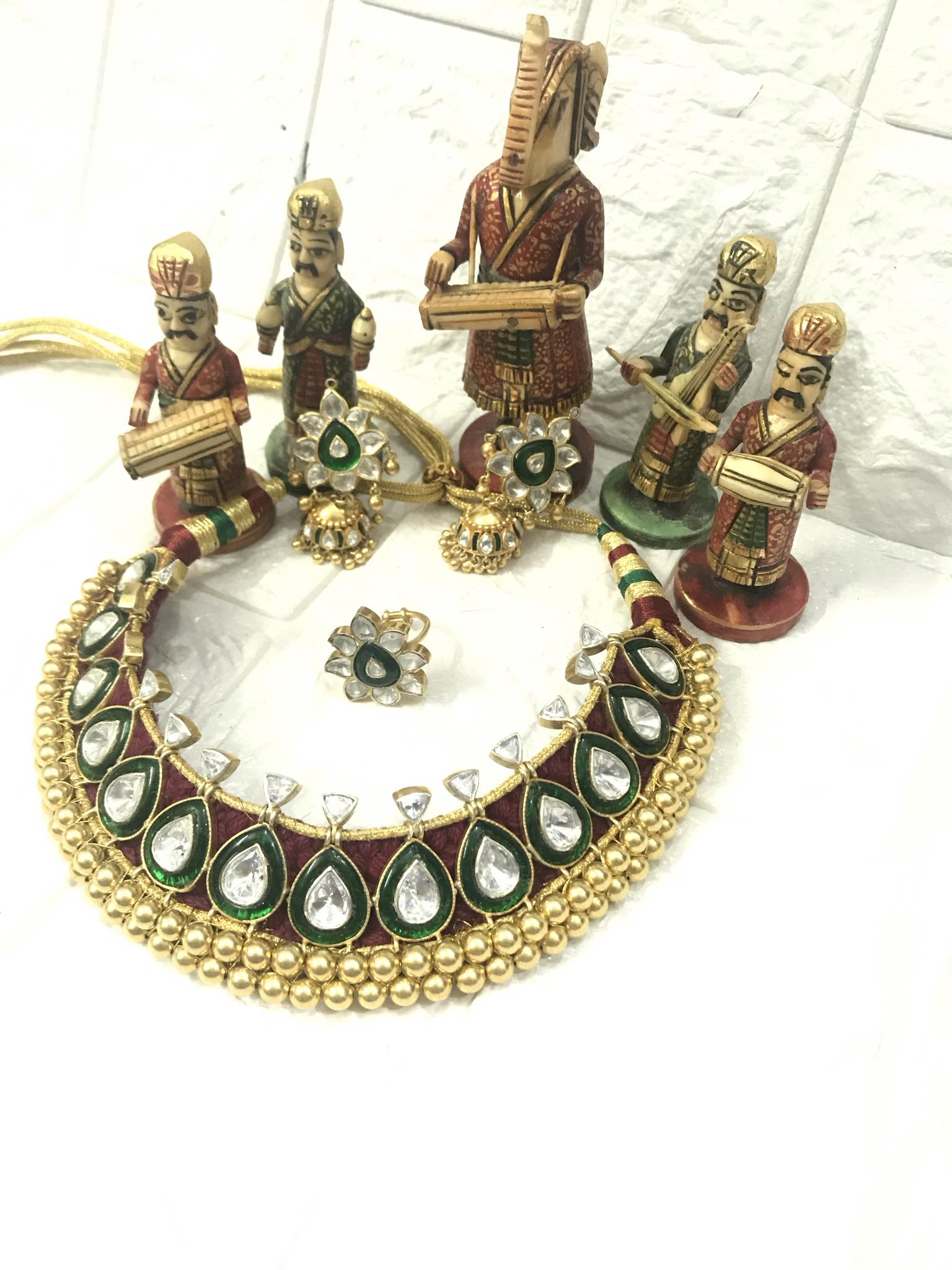 Traditional Kundan Necklace Set