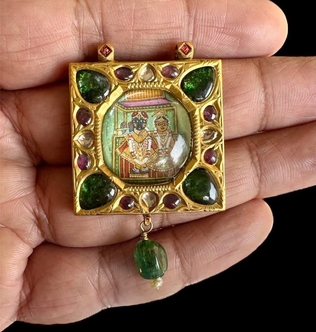 Handcrafted Kundan Pendant
