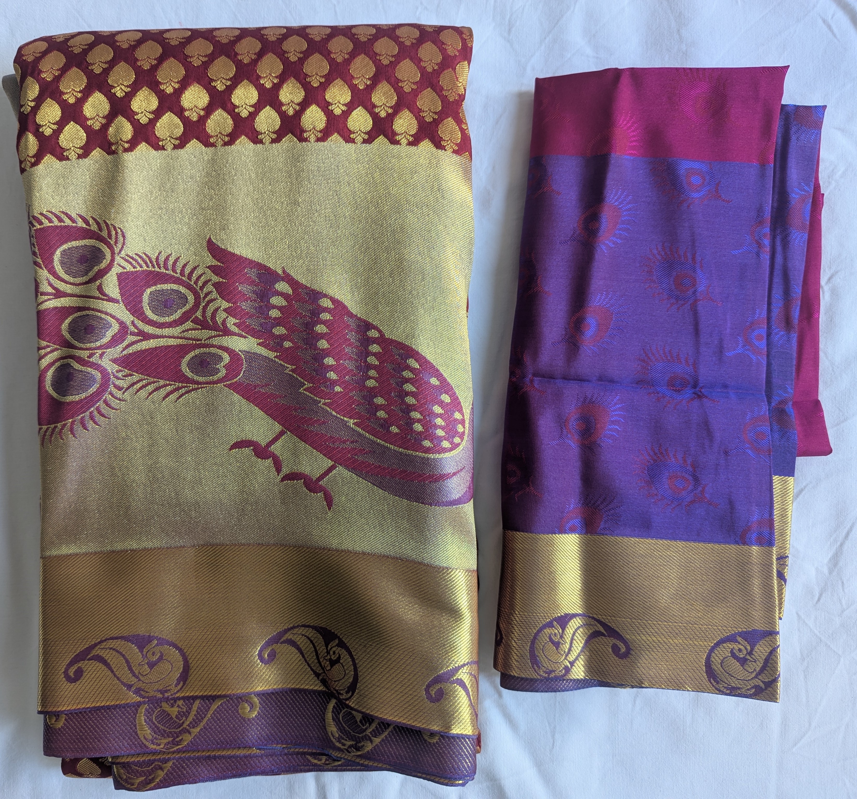 Seiden Saree mit Pfauenmotiv