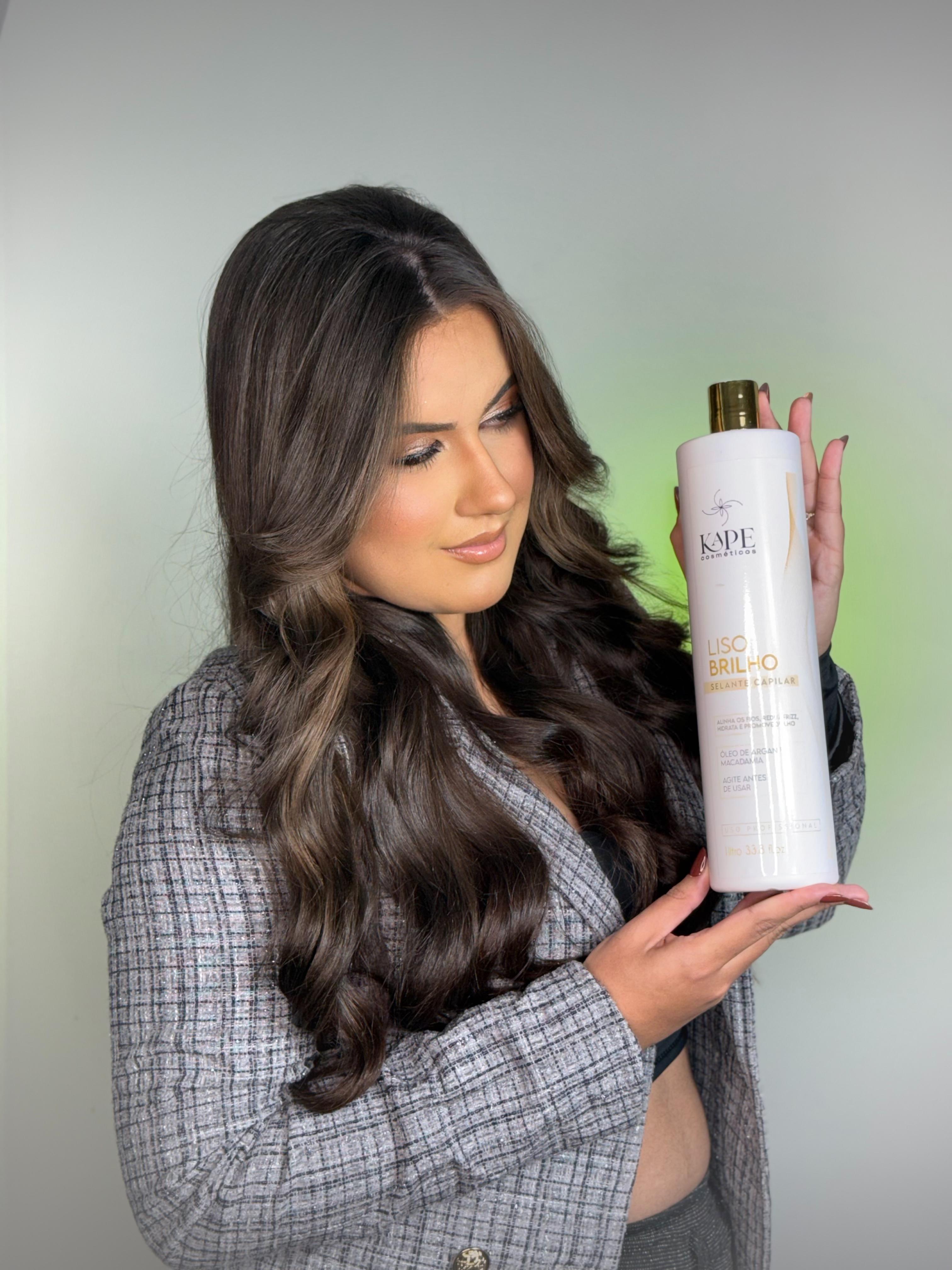 Selagem Capilar Orgânica Sem Formol – Liso Natural e Brilho Espelhado