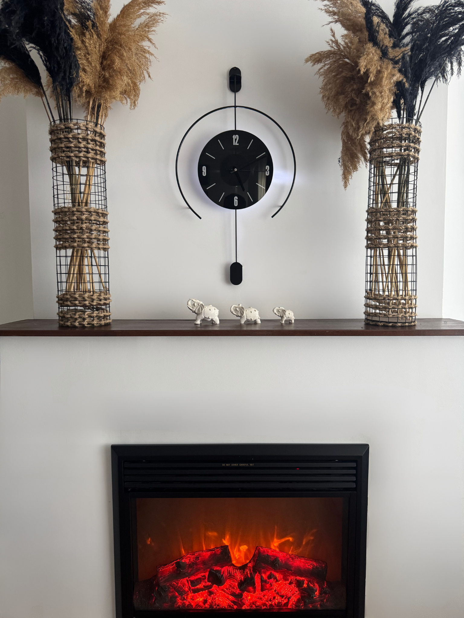 'Velora' Ledli Dekoratif Duvar Saati