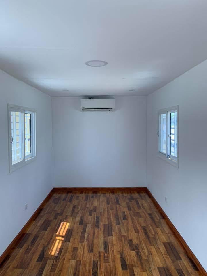 Conteneur 20 Pieds Aménagé – Bureau / Réfectoire / Salle de Réunion