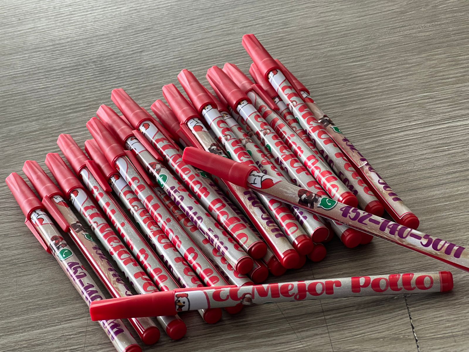 Plumas promocionales