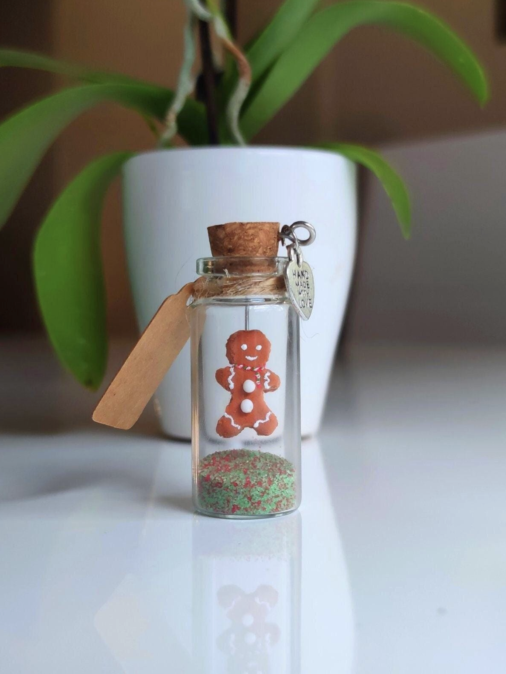 Gingerbread Man in a Pod with Custom Text