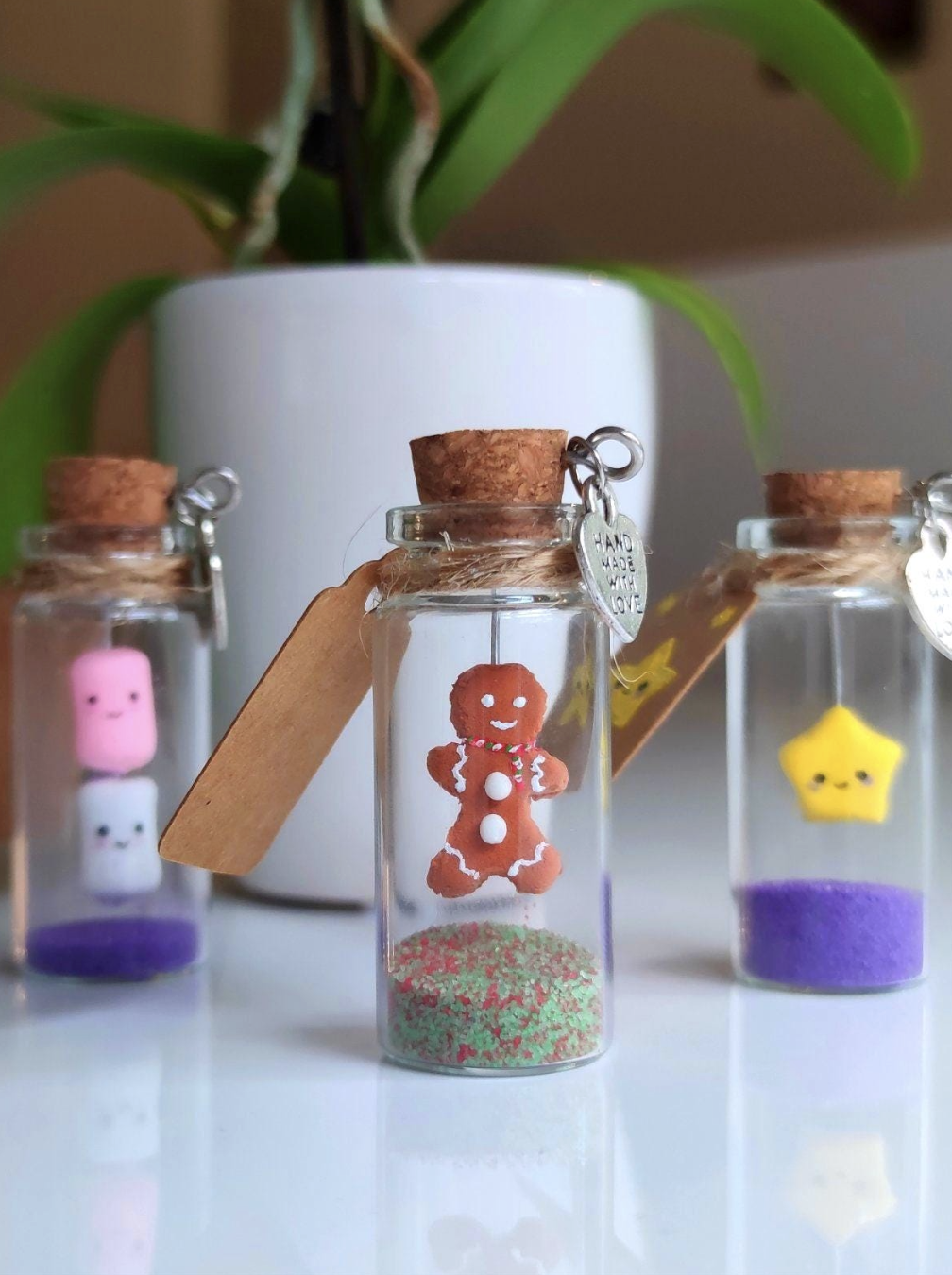 Gingerbread Man in a Pod with Custom Text