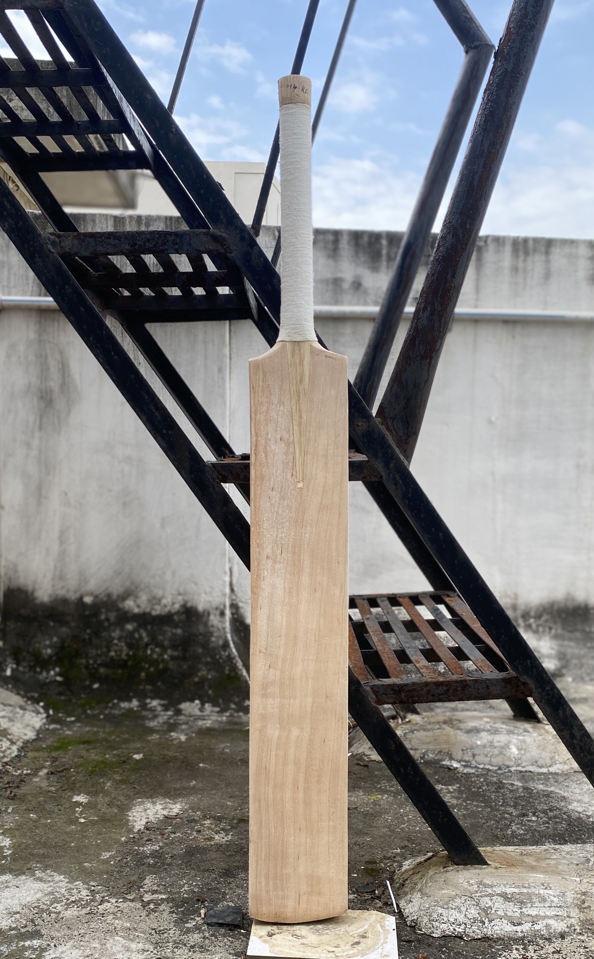 #014 RESERVE EDITION HT SIZE 35 FLAT BLADE G1/KW - 1000g 