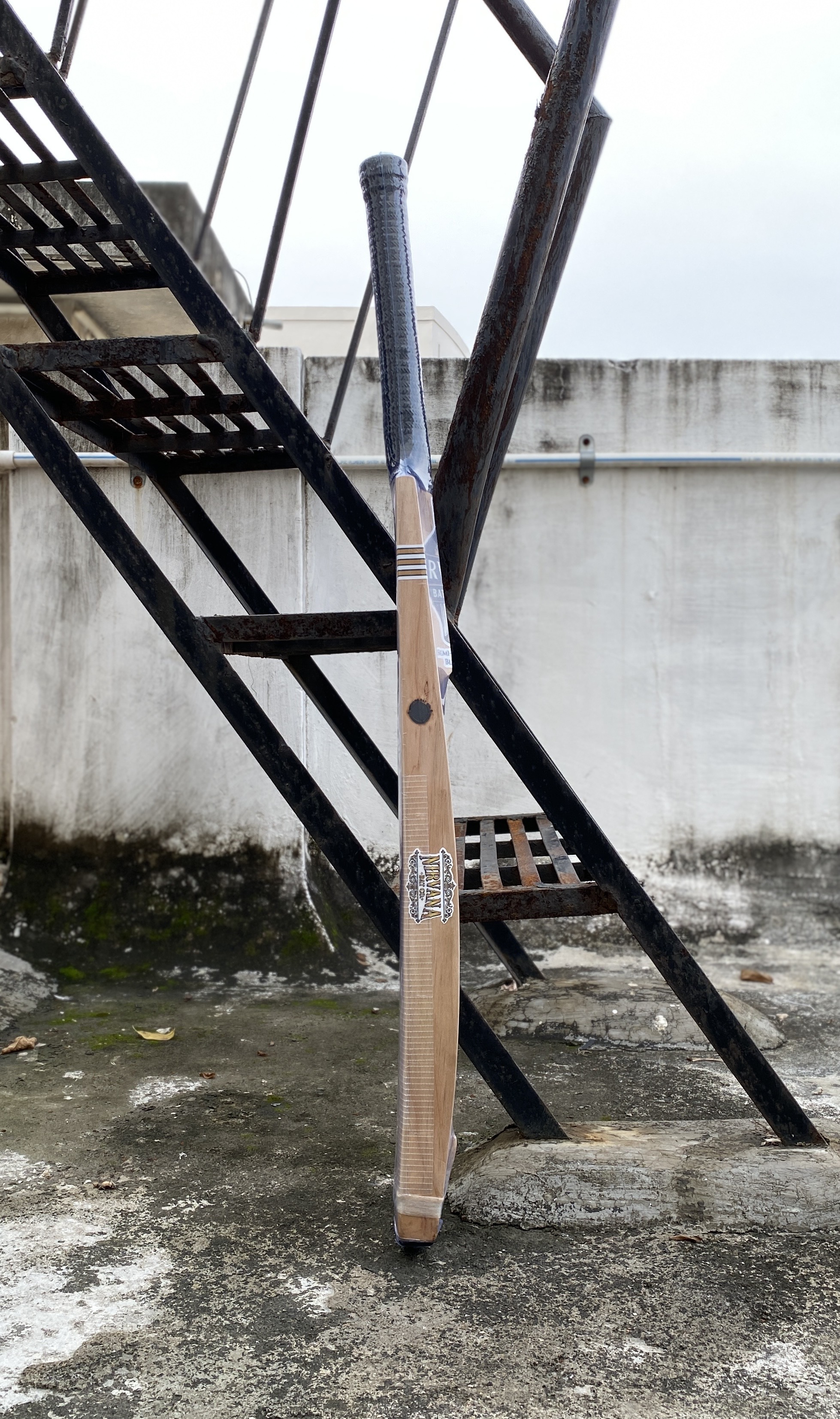 #002 PREMIERE EDITION HT SIZE 35 G2/KW - 1040g
