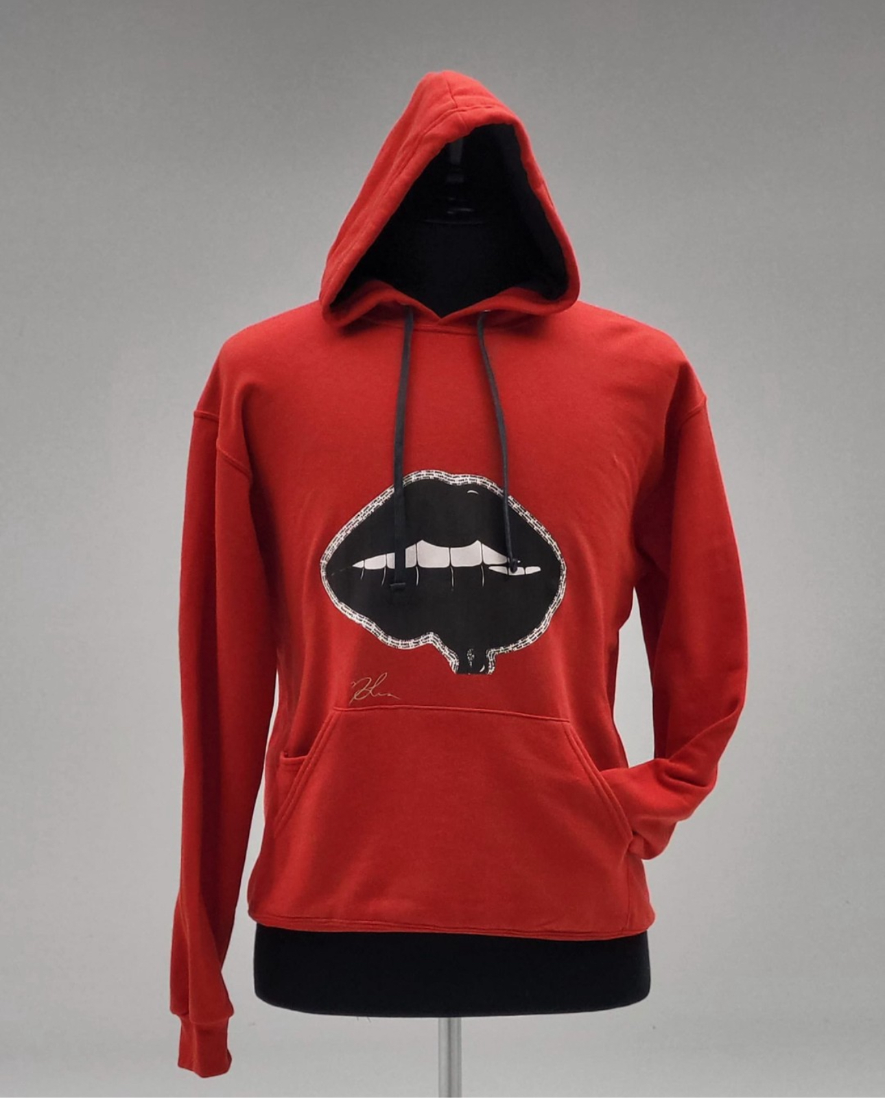 “Good vibes, only” lips hoodie