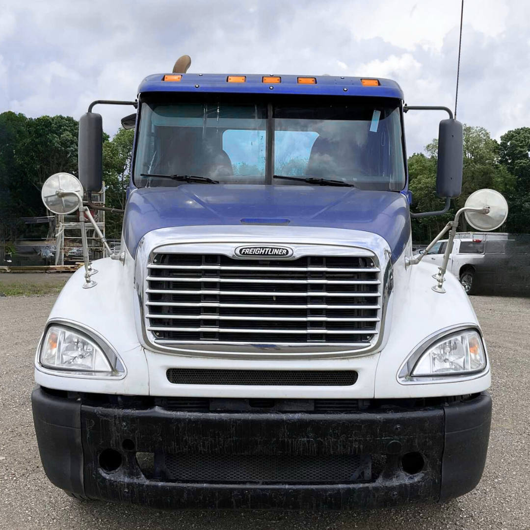 2009 Freightliner Columbia