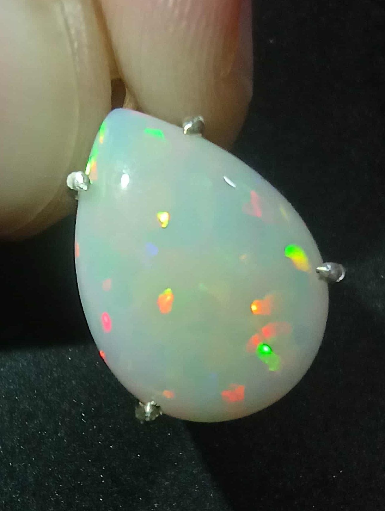4 carat Ethiopian Welo Opal Pendant