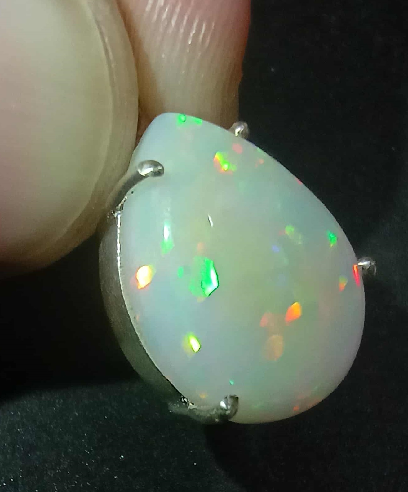 4 carat Ethiopian Welo Opal Pendant