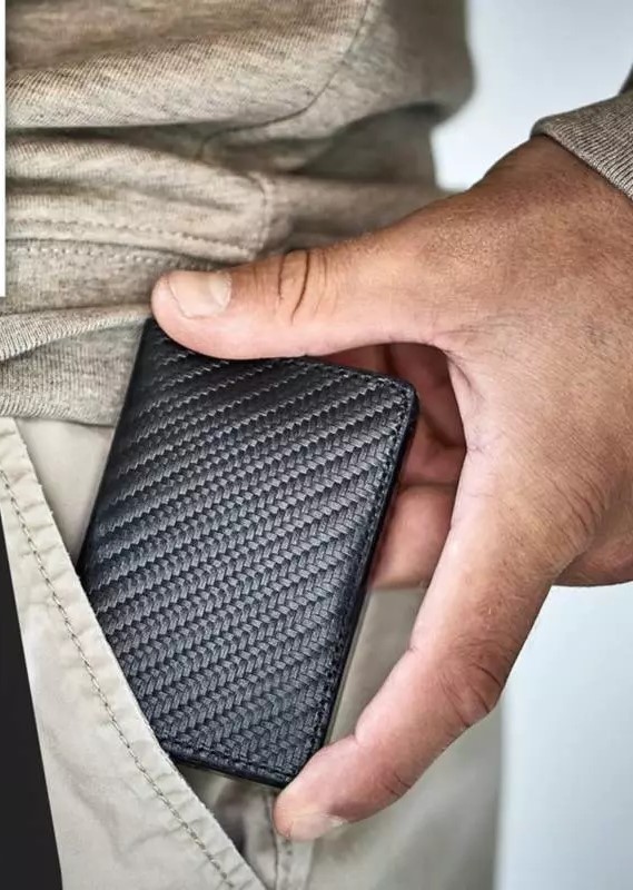 BILLETERA ANTICLONACION CON RFID CARBON WALLET