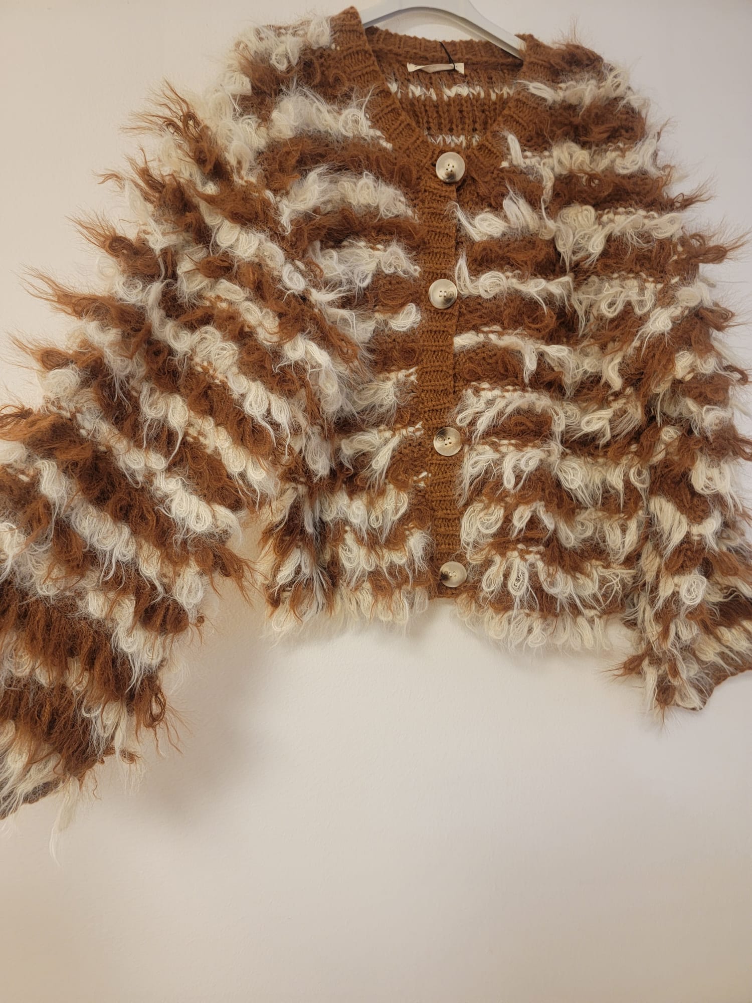 Tricot & Carreaux – L’harmonie des textures pour l’automne